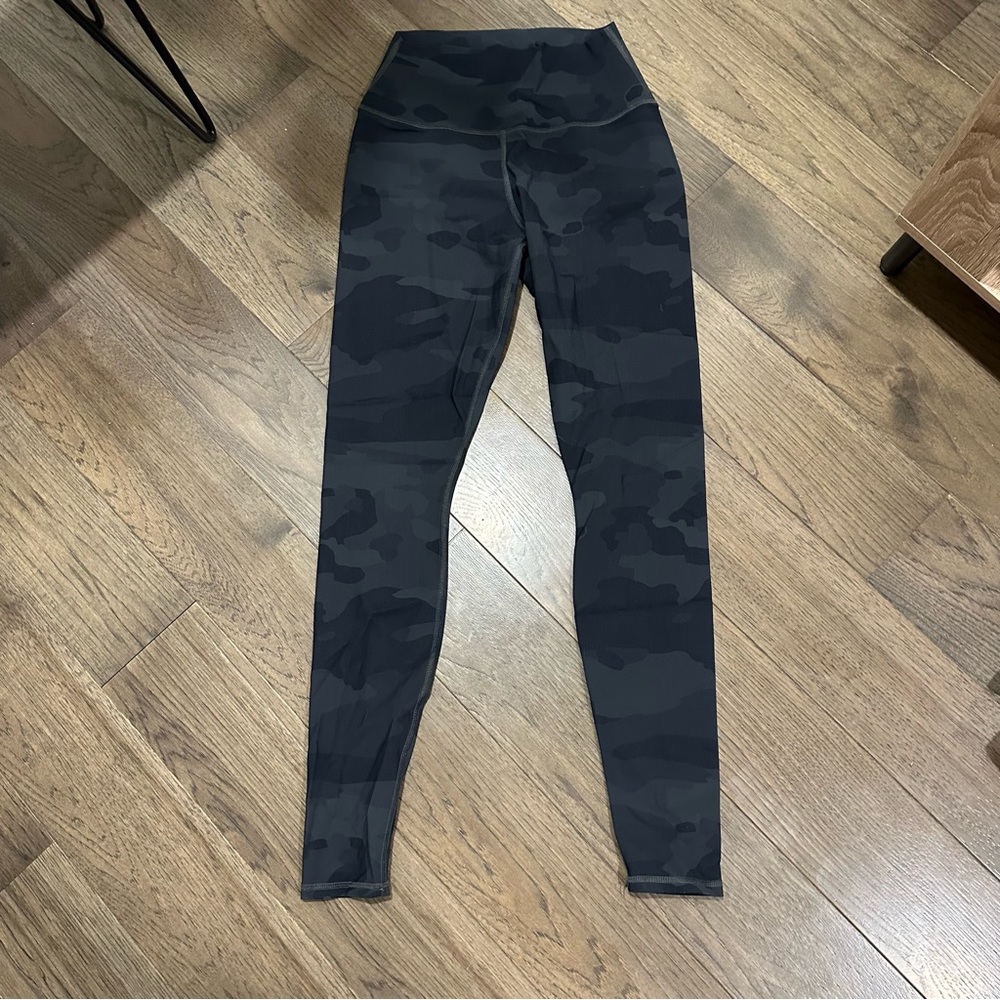 Alo Yoga High Waist Vapor Legging
